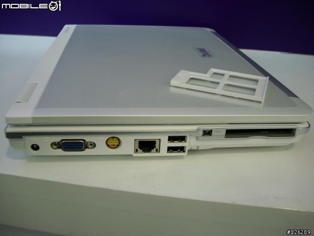 [分享]BenQ JoyBook S31 In JoyLove 情人白~美人機