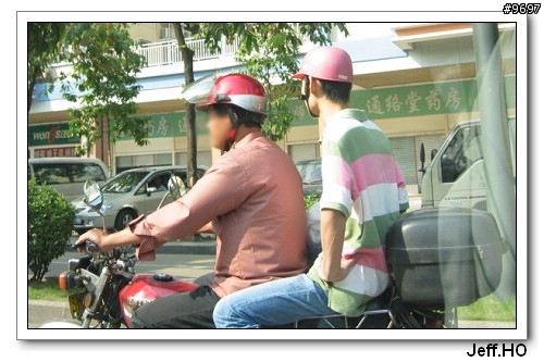 [不勸敗]史上最強的安全帽!