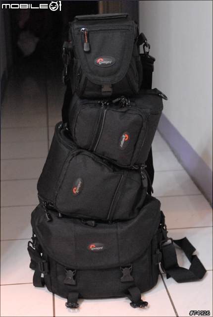 [分享]一機一鏡好搭檔Lowepro Toploading 65 AW