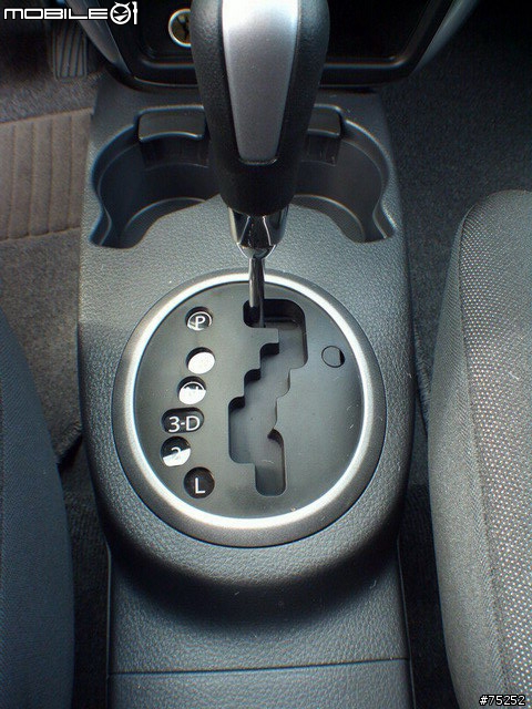 Suzuki sx4 (月眉世界展出照片)