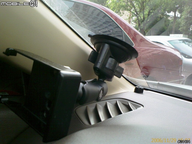 [獨創][分享] 超強行動辦公室 - RAM筆記型電腦架+1400W 110V變壓器
