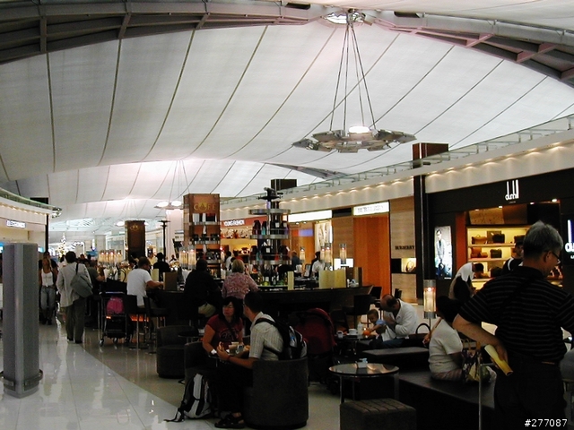 [分享]THAILAND SUVARNABHUMI AIRPORT 出境全記錄