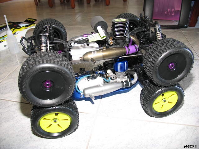 [分享]遙控越野貨卡 HPI-Racing HELLFIRE V.S. Kyosho Inferno ST