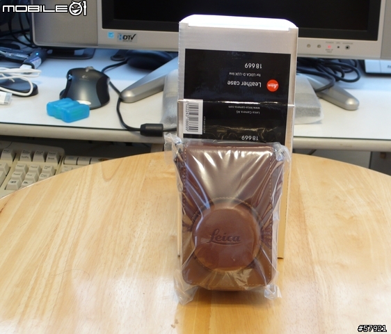 我也來分享我的 Leica D-Lux3 以及剛拿到 "燒燙燙後補的原廠皮套"----『小弟第一次發表分享文章，還望大家指教與包涵』