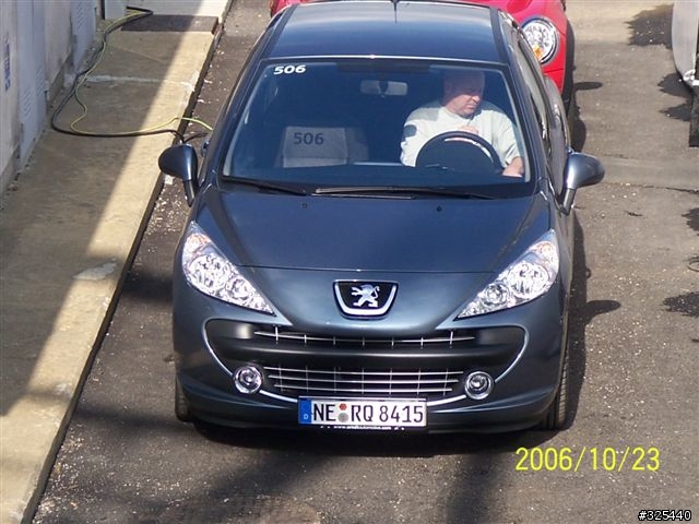 [圖多]2007年式樣 MINI 以及Peugeot 207數張
