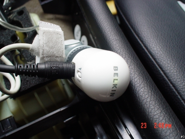 [DIY] Mercedes Benz C200K外接ipod大作戰