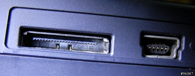 [求助]我想用VOSONIC VP8360作車上錄影，可是找不到連接器，能幫幫我嗎？