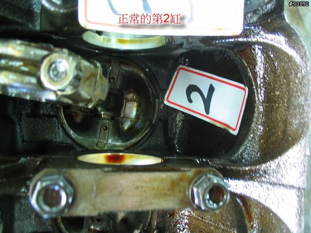 圖50張, 我的TOYOTA premio神話?12萬引擎撞破2缸, 機件全部脫光光篇