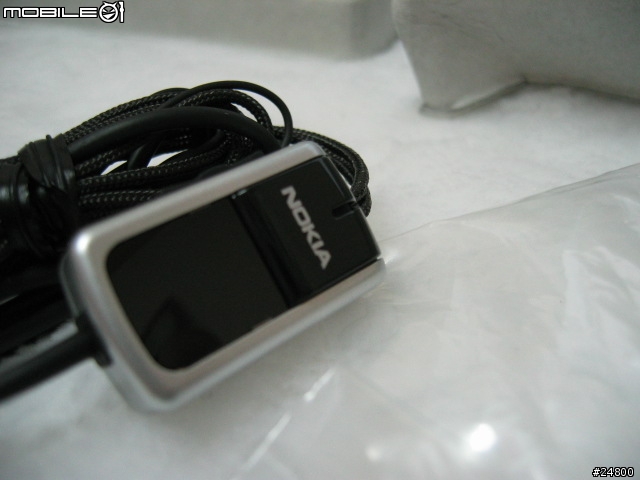 [入手寫真] NOKIA 6288 3G滑蓋手機敗入分享寫真.......滑蓋超有型