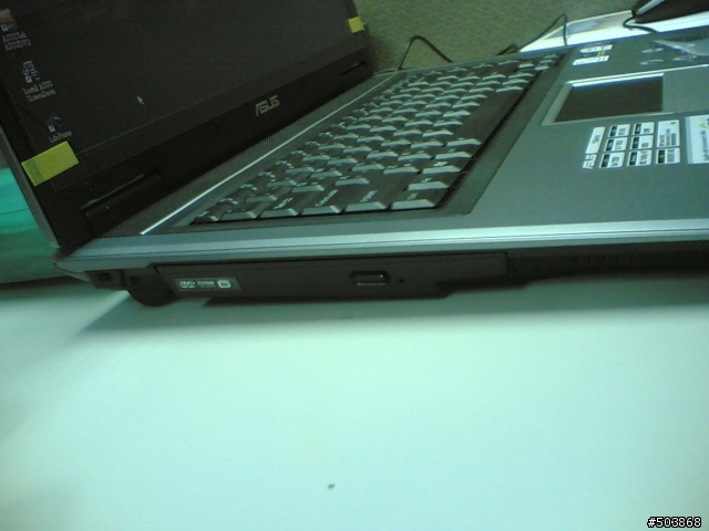 [分享] 昨天敗了asus F3JC core dual 版..覺得很滑算.