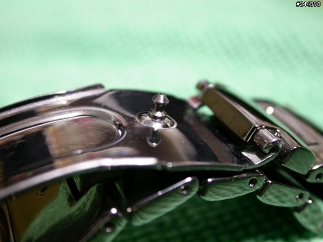 女友送的錶,大概多少錢啊???