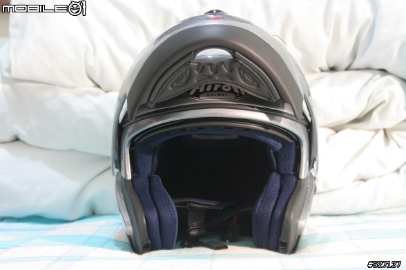 「分享」Airoh SV-55 義大利安全帽一頂。
