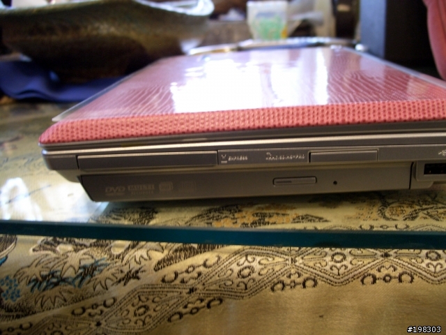 [分享]ASUS S6F 粉鑽桃色皮革機 (送老媽的聖誕禮)