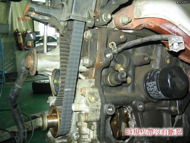 圖50張, 我的TOYOTA premio神話?12萬引擎撞破2缸, 機件全部脫光光篇