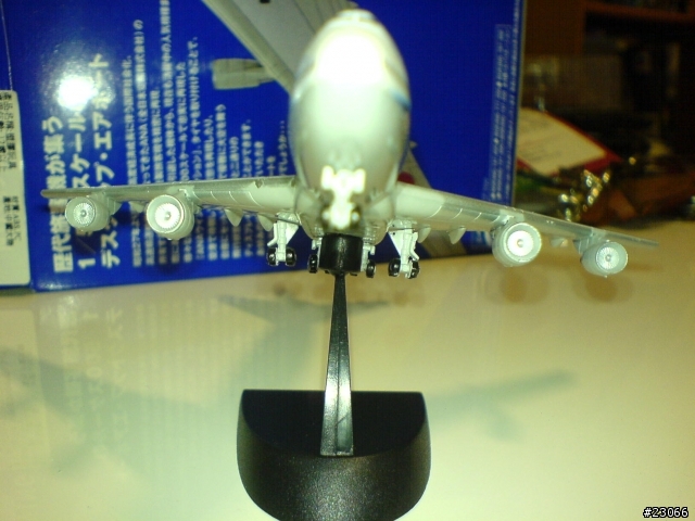 (也算是逸品)ANA日本航空--波音747-400客機 1:500