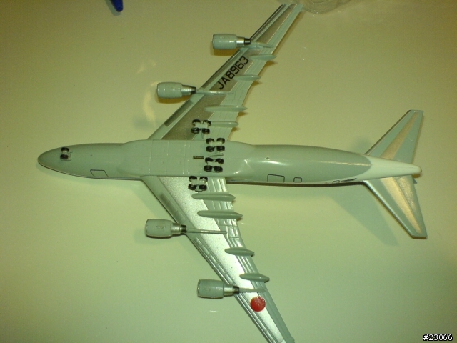 (也算是逸品)ANA日本航空--波音747-400客機 1:500