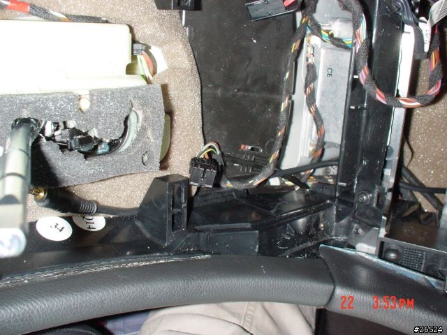 [DIY] Mercedes Benz C200K外接ipod大作戰