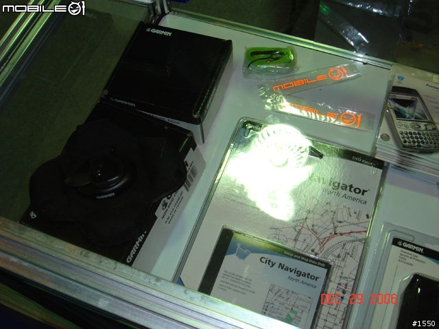 [閒聊] 台南資展半日遊 (內有 Mobile01 的攤位照)