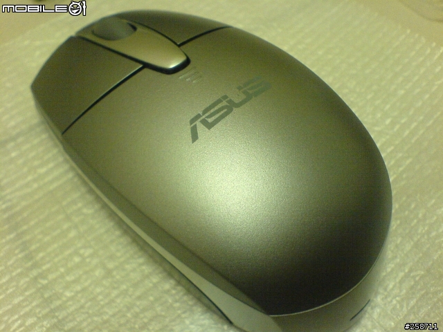 [分享] NB也有大螢幕的享受- ASUS W2 Mobile Digital Home - 開箱分享(圖多)
