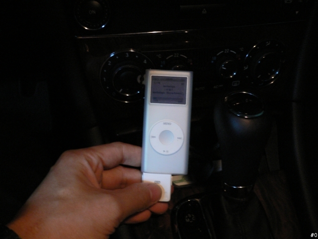 [DIY] Mercedes Benz C200K外接ipod大作戰
