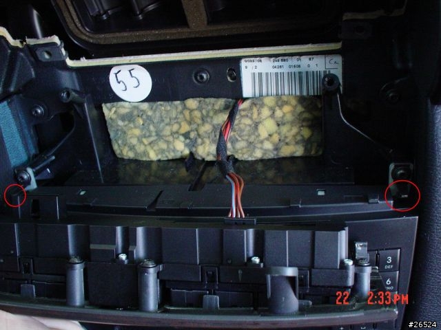 [DIY] Mercedes Benz C200K外接ipod大作戰