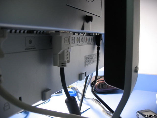 貼貼dell2407 我打cs的蠢樣 大學的糜爛生活啊