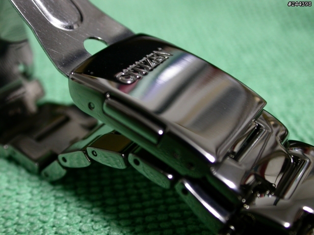 女友送的錶,大概多少錢啊???