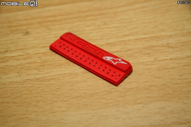 Alpinesters BOINIC MX KNEE PROT 兩節式機械鎧外露護膝....的維修