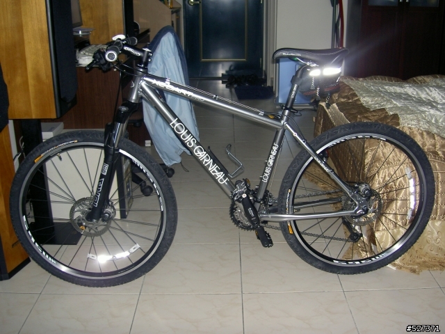 分享我的絕世美車…LOUIS GARNEAU