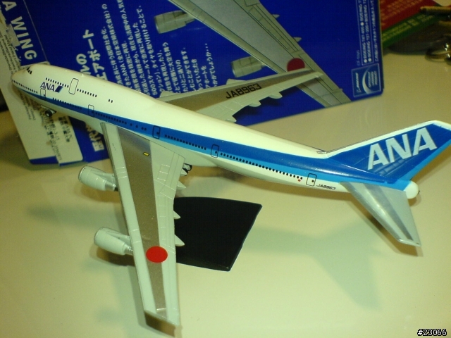 (也算是逸品)ANA日本航空--波音747-400客機 1:500