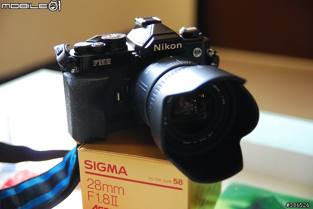 [分享]Nikon AF 28mm F1.4  開箱照(窮人版)