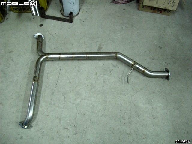 [分享]HONDA ACCORD 7 3.0中尾段排氣管製作