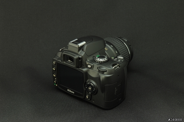NIKON‘S NEW BABY D40 (update D-lighting Test)