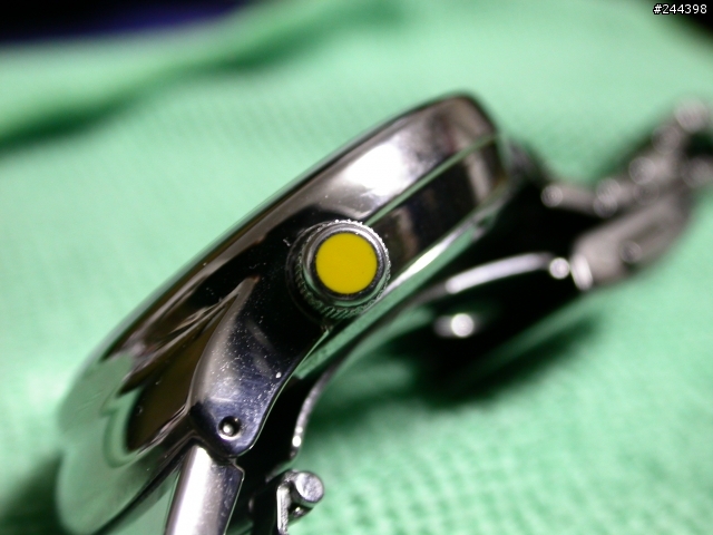 女友送的錶,大概多少錢啊???