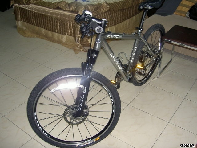 分享我的絕世美車…LOUIS GARNEAU