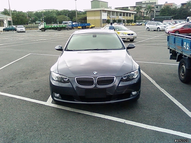 [附圖]今天看到BMW新3系列 coupe...........BMW 325I