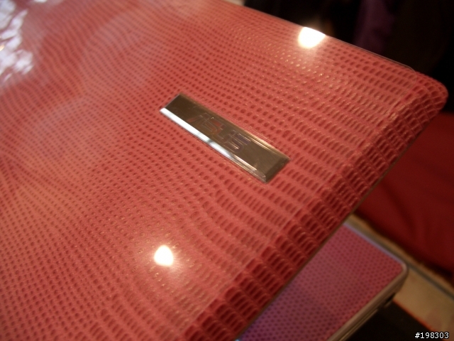 [分享]ASUS S6F 粉鑽桃色皮革機 (送老媽的聖誕禮)