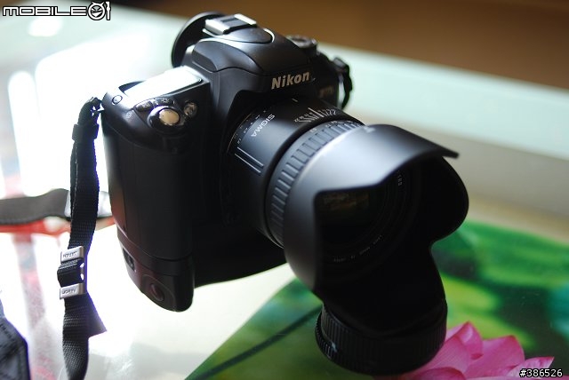 [分享]Nikon AF 28mm F1.4  開箱照(窮人版)