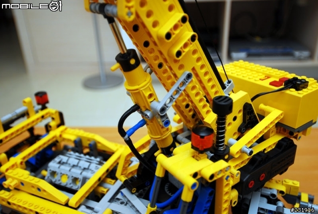 [分享]LEGO 8421 大吊車