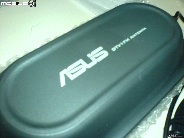 [分享] NB也有大螢幕的享受- ASUS W2 Mobile Digital Home - 開箱分享(圖多)