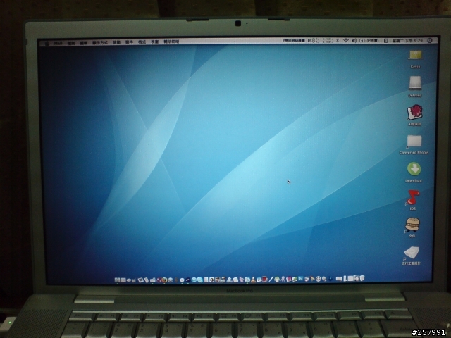 [求助]MacbookPro LCD螢幕問題