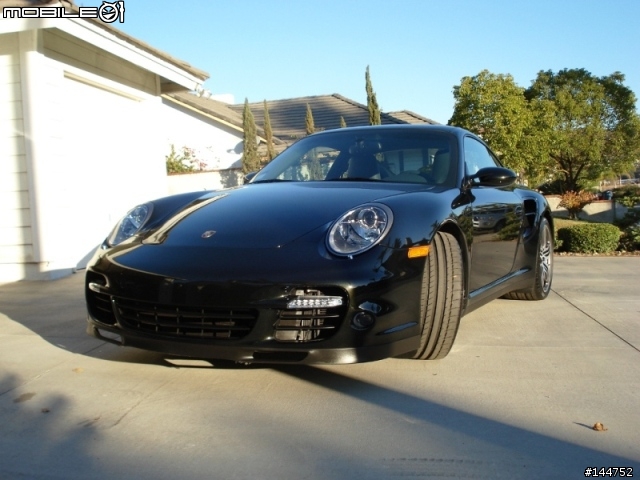 終於到手的 997 Turbo 5AT  加了小告示