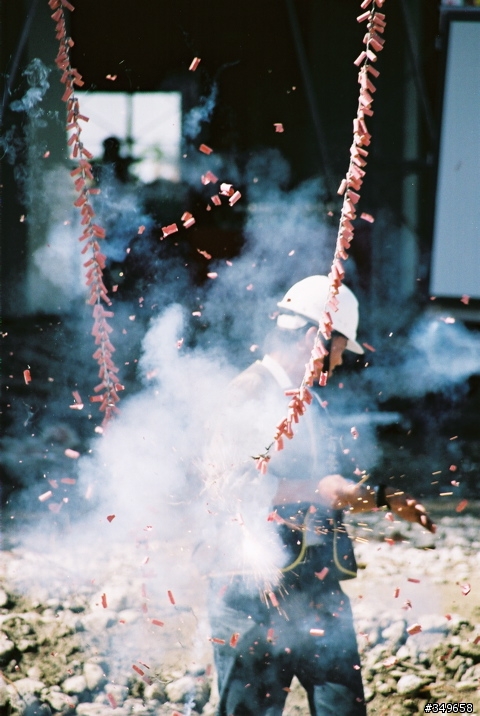 【分享】nikon FM3A + PC 28mm + 28~200（不是小黑或大三元那幾支銘鏡啦！）