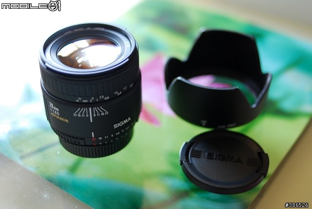 [分享]Nikon AF 28mm F1.4  開箱照(窮人版)