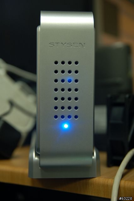 3.5吋STYSEN E03外接盒開箱及外接開機測試
