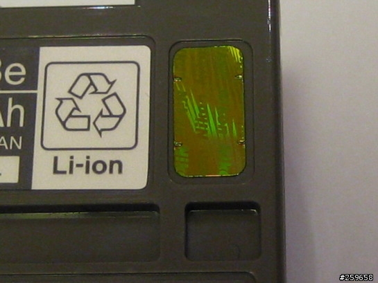 [注意]D200專用電池EN-EL3E出現不明品!