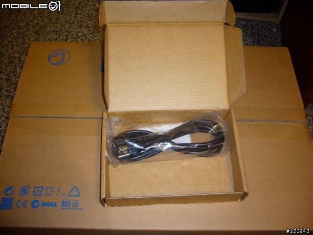 [開箱分享]Dell E228WFP遲來的聖誕禮物