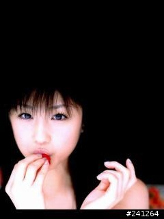 [分享]自製 "小倉優子" QVGA主題!!