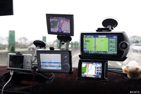 PANASONIC , GARMIN , MIO  ,PAPAGO 小亂鬥