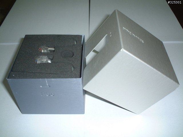 [開箱分享] 非客製旗艦耳道耳機 Shure E5C 與 Shure E500